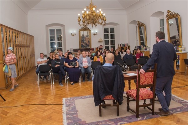 Predavanje o međunarodnoj zajednici i ratu u Hrvatskoj