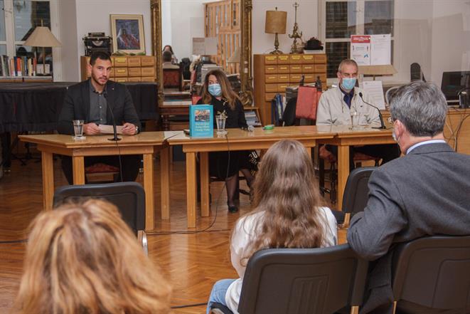 Za kraj Mjeseca knjige predstavljena monografija ‘’Pod okriljem Svetog Nikole i Svetog Vlaha’’