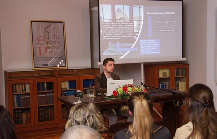 Noć knjige: Mirza Hebib održao predavanje o pravnoj slobodi u Dubrovačkom statutu