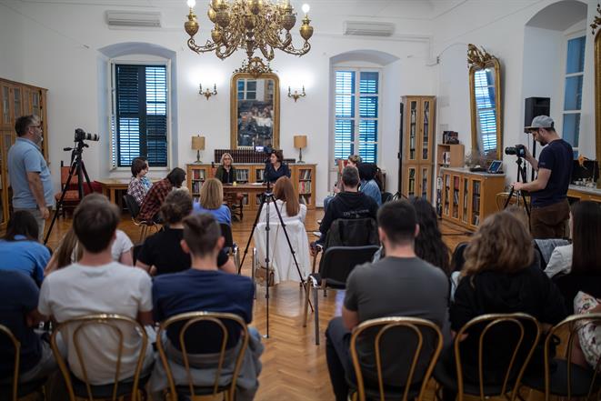 Parlaonica srednjoškolaca: Automatizacija rada i umjetna inteligencija pozitivno će utjecati na društvo i pojedince