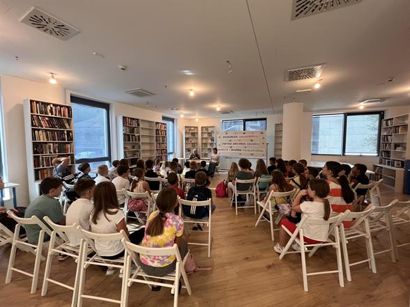 MIŠEVI I MAČKE NAGLAVAČKE U ogranku Lapad učenici obilježavaju 50. obljetnicu Paljetkove zbirke