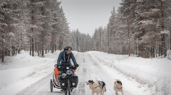 PUTOSITNICE UTORKOM Hrvoje Jurić, Ena i Max: Put sjevera