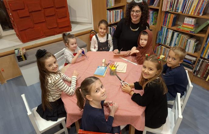 Održana prva u nizu adventskih radionica na Dječjem odjelu