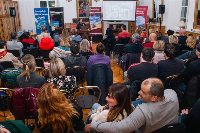 Ksenija i Boris Rukavina ‘motorom iznad oblaka’ proveli publiku kroz Pakistan, Tursku i Iran