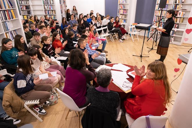 AMOR U KNJIŽNICI Izabrane najljepše ljubavne pjesme