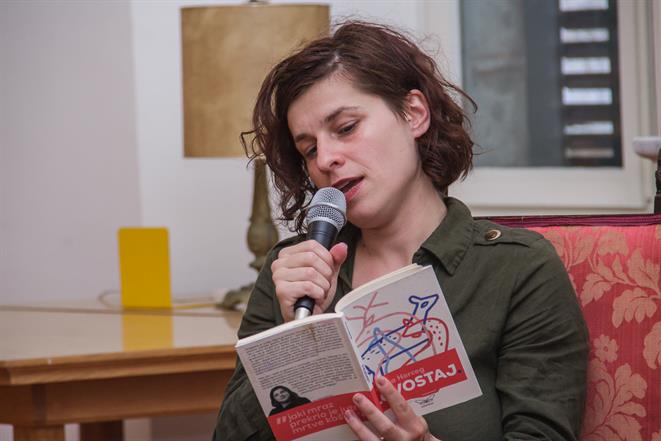 Kroz projekt Biblioterapije održan susret pjesnikinje Monike Herceg i dubrovačkih srednjoškolaca