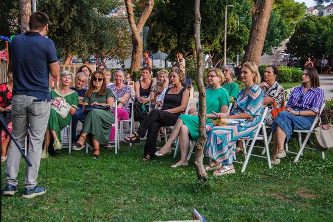 I Gruž obilježio  „Knjige pod stablima“