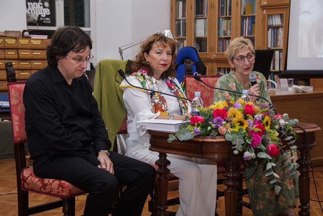 KORESPONDENCIJA DUGA 36 GODINA Topla knjiga jednog istinskog prijateljstva dvojice velikana Luka Paljetka i Tonka Maroevića