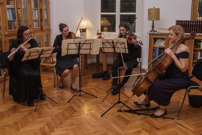 Slavka Jurić predstavila zbirku pjesama „Kvartet za kraj vremena“