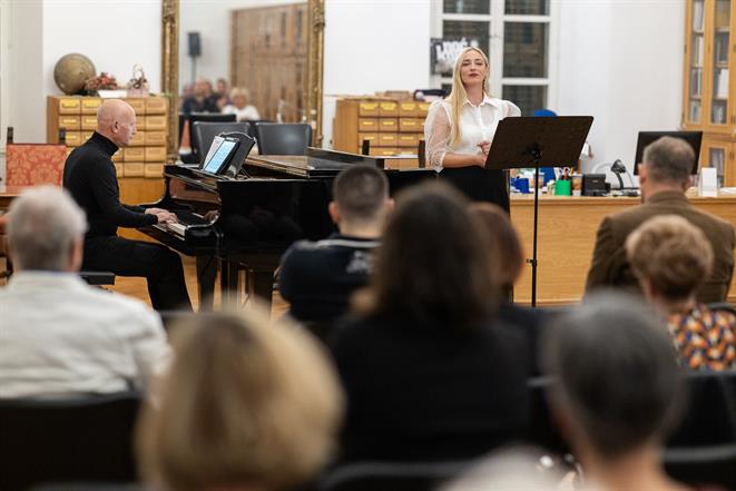 Emotivni nastup Pauline Đapo uz klavirsku pratnju Alberta Frke