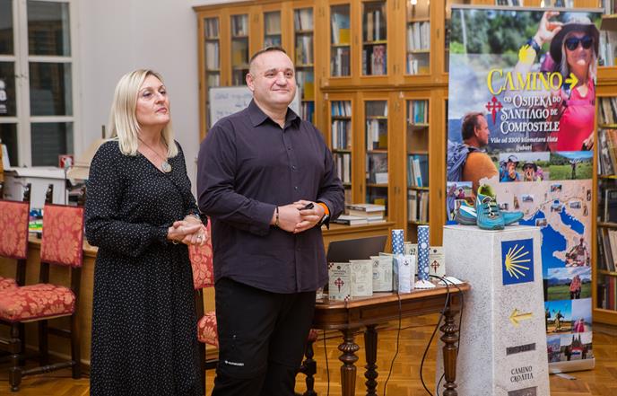 Hodočasnici Biljana Brdar i Ivica Miložić Miža o 111 dana i 3 333 kilometra Camina od Osijeka do Santiaga de Compostele