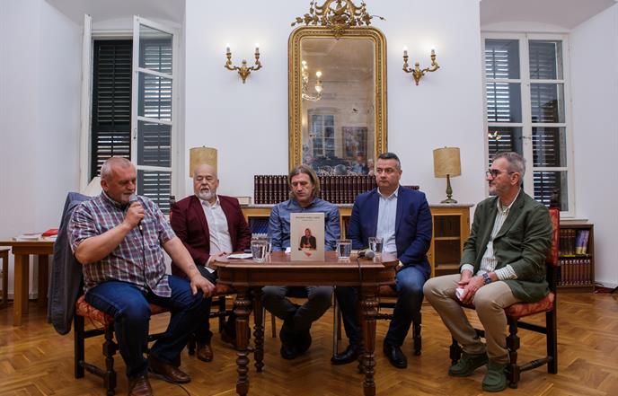 Predstavljena knjiga "Bokeljske studije i ogledi'' Domagoja Vidovića