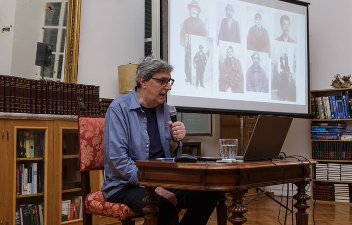 Dugi aplauz za Vedrana Benića ispunio Saloču na posljednjem njegovom predavanju posvećenom oriđinalima