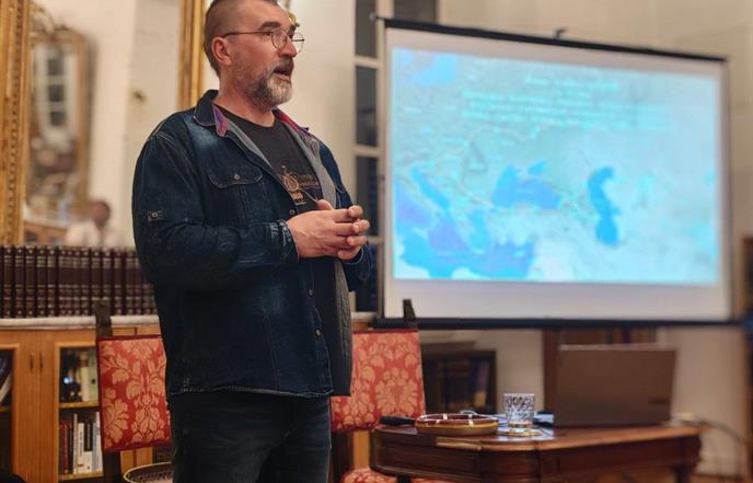 Hrvoje Rupčić oduševio publiku pričom o putovanju kroz središnju Aziju