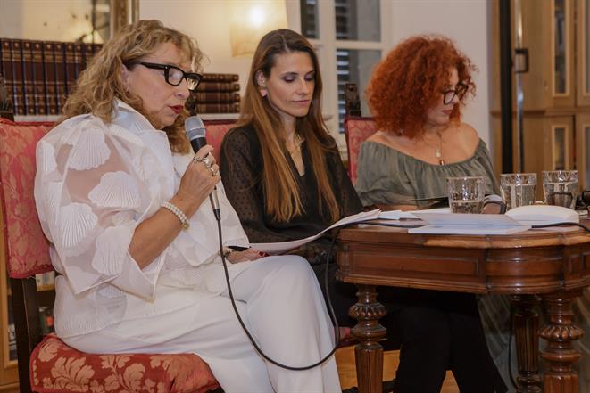 Emotivna promocija zbirke poezije Ane Jusić “Na kraju ulice”