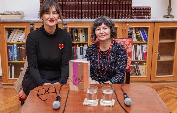 Roberta Nikšić predstavila zbirku poezije “Čovjek je šuma”