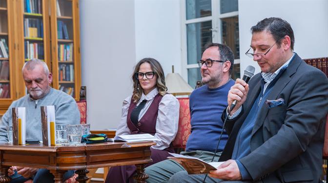 Predstavljena zbirka pjesama „Moli Boga ćeri i šuti!“ Josipe Garilović