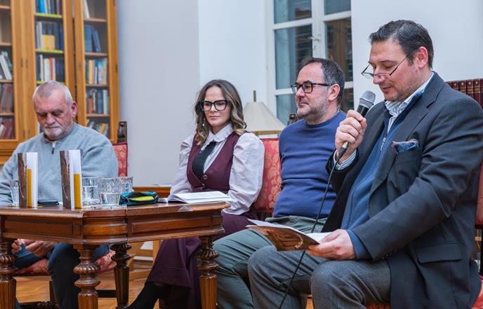 Predstavljena zbirka pjesama „Moli Boga ćeri i šuti!“ Josipe Garilović