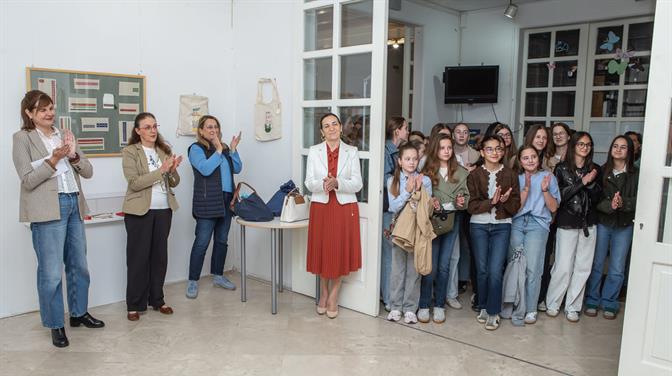 U Dubrovačkim knjižnicama otvorena izložba kreativnih radova učeničke zadruge „Konavoska škatulica”