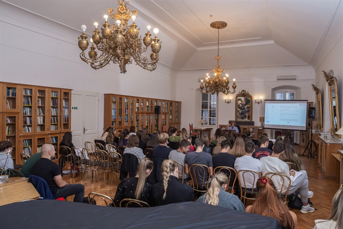 📚 𝗣𝗿𝗶𝗽𝗿𝗲𝗺𝗲 𝘇𝗮 𝗱𝗿ž𝗮𝘃𝗻𝘂 𝗺𝗮𝘁𝘂𝗿𝘂 𝗶𝘇 𝗛𝗿𝘃𝗮𝘁𝘀𝗸𝗼𝗴𝗮 𝗷𝗲𝘇𝗶𝗸𝗮 𝘂 𝘁𝗶𝗷𝗲𝗸𝘂!