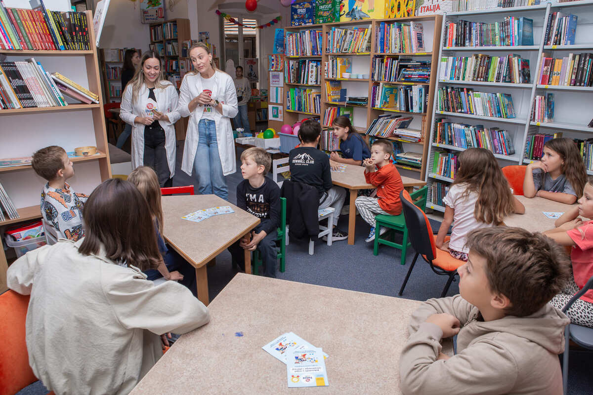 Održana STEM radionica „TeslaLab – Od iskre do izuma” u Narodnoj knjižnici Grad: Najmlađi kroz igru i eksperimente kročili stazama Nikole Tesle
