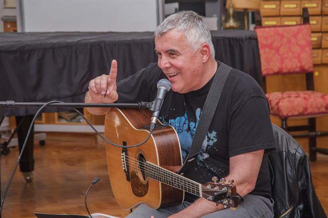 Rokerski Arsen za kraj Noći Knjige