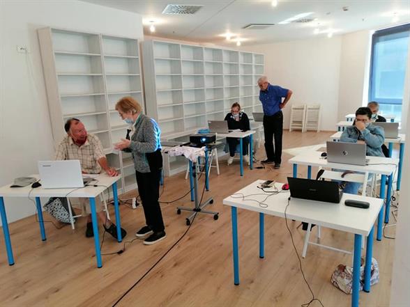 Završene radionice informacijske i informatičke pismenosti (65+)